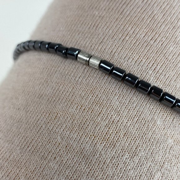 Hematite Heart Pendant & Bead Necklace Carnelian Crystal Chip Bead 15" - Picture 5 of 6